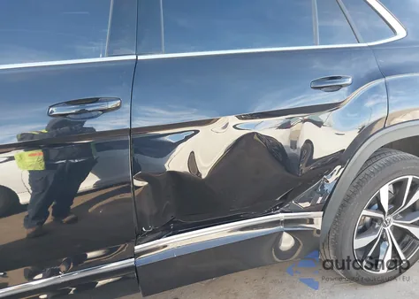 2024 Volkswagen Atlas Cross Sport 2.0T Sel Premium R-Line z USA, uszkodzony, nr VIN 1V2FE2CA5RC229067